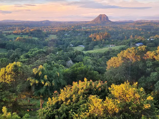 Mt Pinbarren landscape photograph from the Mt Pinbarren Nature Retreat gallery, dated 30 March 2022, 6:02 am.