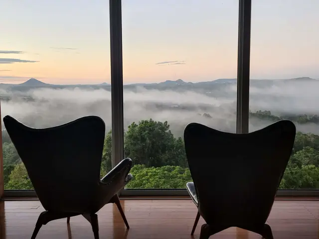 Mt Pinbarren landscape photograph from the Mt Pinbarren Nature Retreat gallery, dated 20 April 2022, 5:58 am.